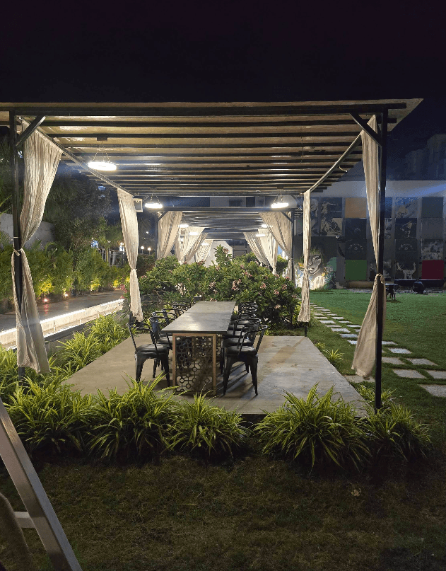 Hoppers Restaurant Garden